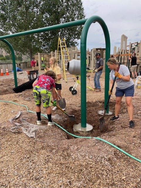 volunteers swing work